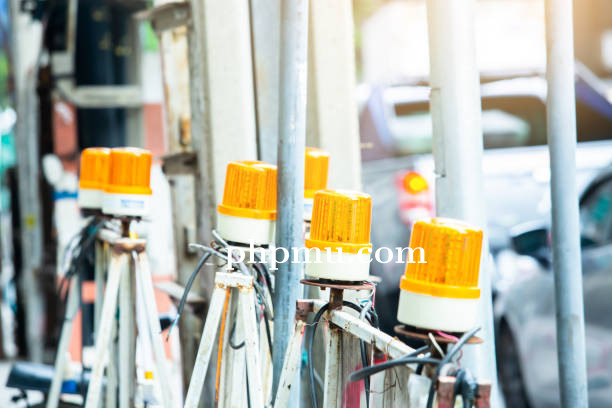 Spesifikasi Lampu Hati Hati yang Umum Dipakai oleh Kontraktor